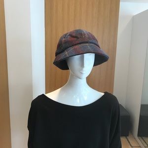Plaid tartan Irish wool cap Mucros Weavers